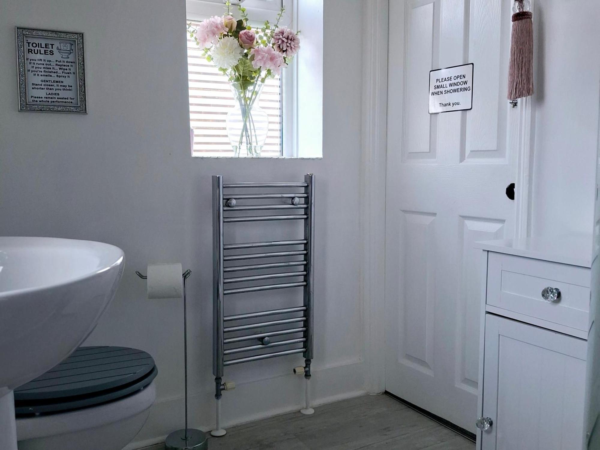 Home From Home Guest House Rochford Room photo